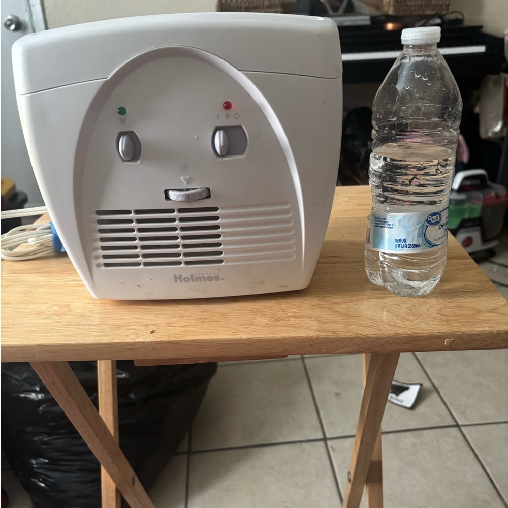Holmes White Air Purifier